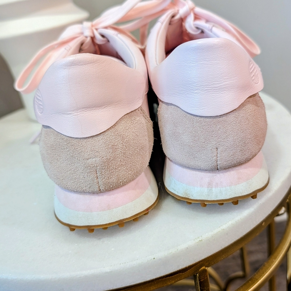 Tory Burch Sport Golf Light Pink and Shoes. Sz 9.5 - Picture 3 of 10